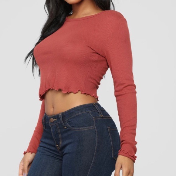 ✰ Fashion Nova Crop top✰ - Picture 3 of 4